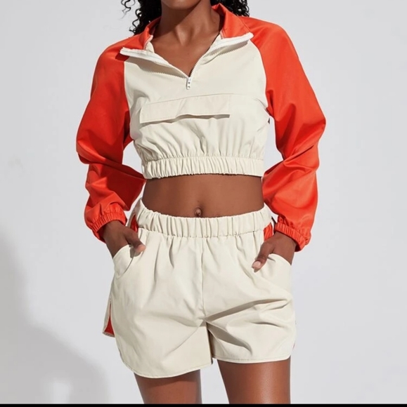 Contrast Panel Half Zip Sports Top and Shorts - Picture 5 of 5